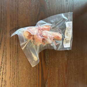 シカ骨　冷凍　１０７ｇ