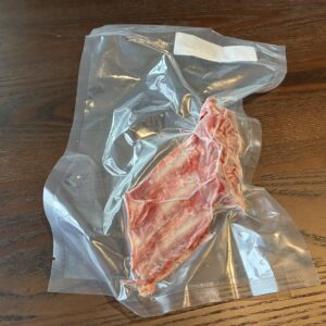 シカ骨　背骨　冷凍　１７３ｇ